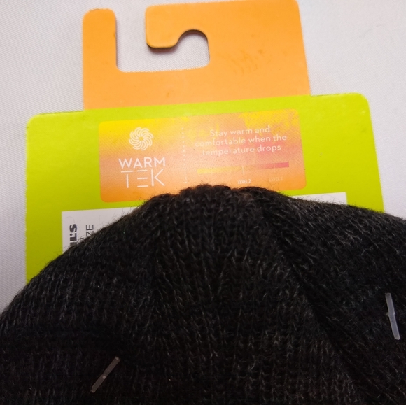 New Reflective Beanie Hat - Picture 3 of 4